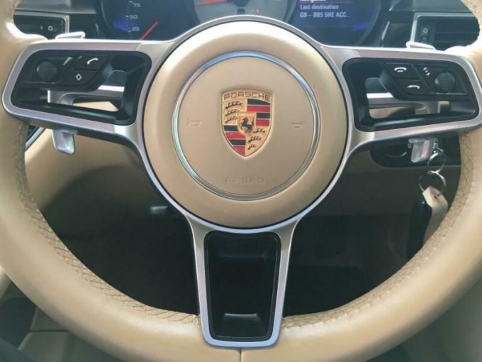 PORSCHE MACAN D S PDK - 4110 - 16