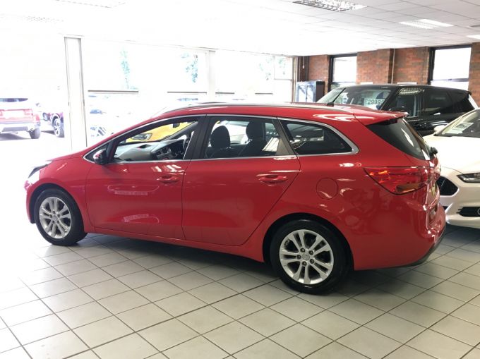 KIA CEED CRDI 2 - 4159 - 3