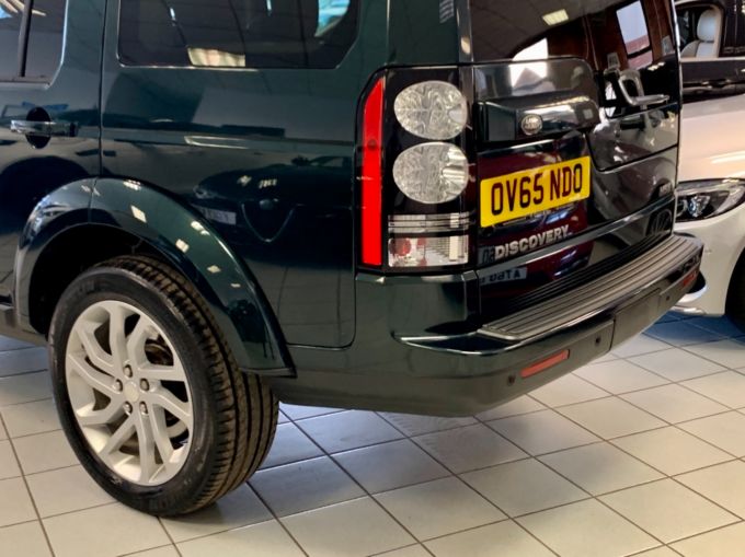 LAND ROVER DISCOVERY  SDV6 HSE - 4199 - 10