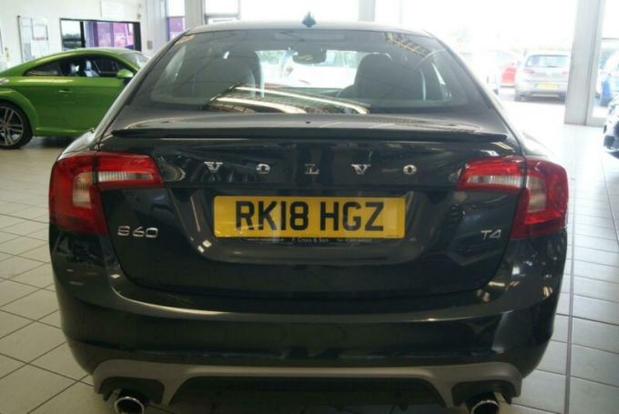 VOLVO S60 T4 R-DESIGN LUX NAV - 4107 - 8