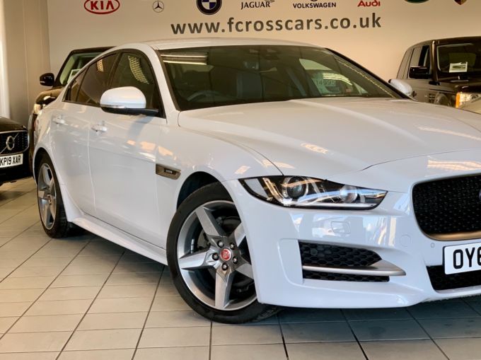JAGUAR XE D R-SPORT - 4170 - 6